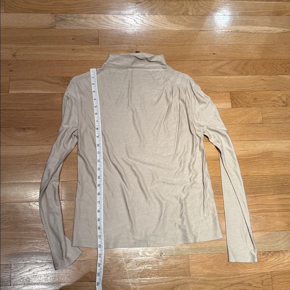 Banana Republic Cream Long Sleeve Top - XS - Picture 5 of 6